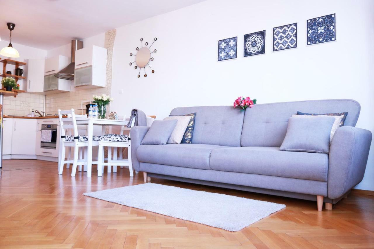 Cozy And Great Location By Cooee Apartments Warszawa Eksteriør bilde